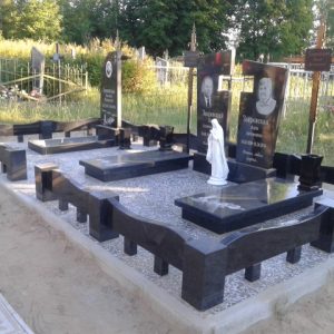 Тройной памятник 5