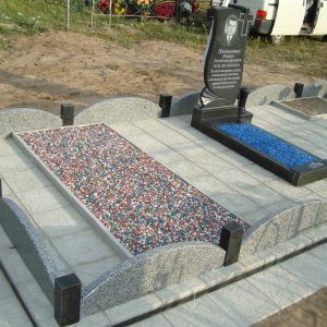 Комбинированная ограда