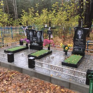 Ограда гранит с нержавейкой 4
