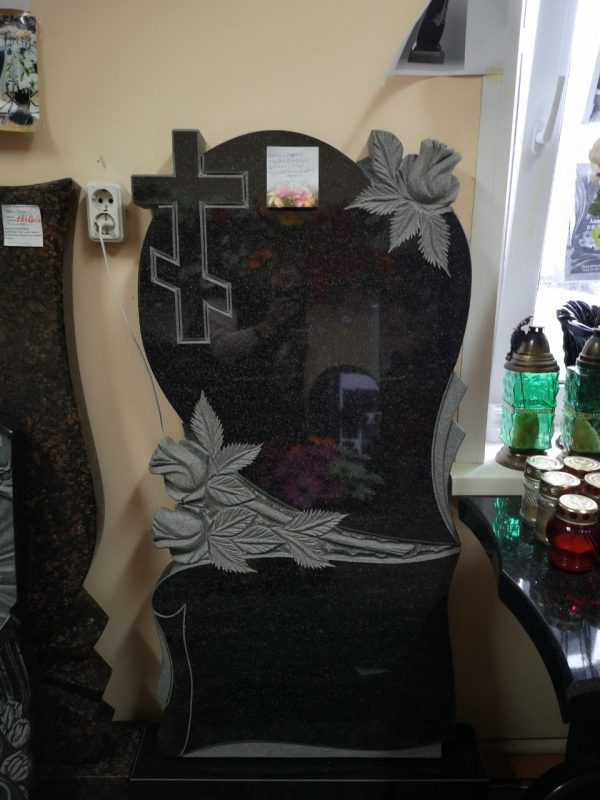 Памятник в виде сердца 5