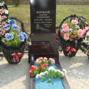 Одиночный памятник 3