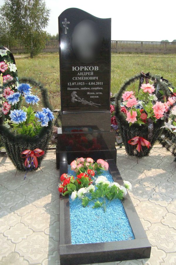 Одиночный памятник 3