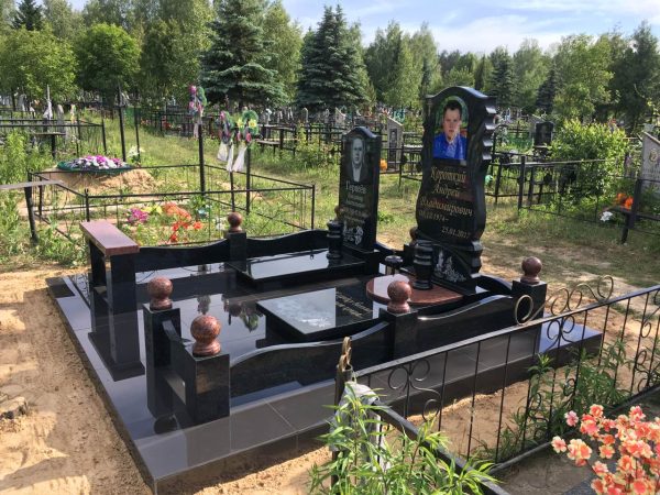 Ограда гранит с нержавейкой 7