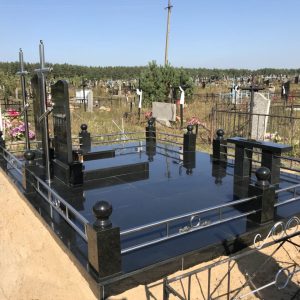 Ограда гранит с нержавейкой 8