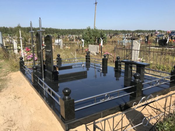 Ограда гранит с нержавейкой 8