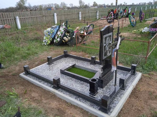 Ограды из гранита 7