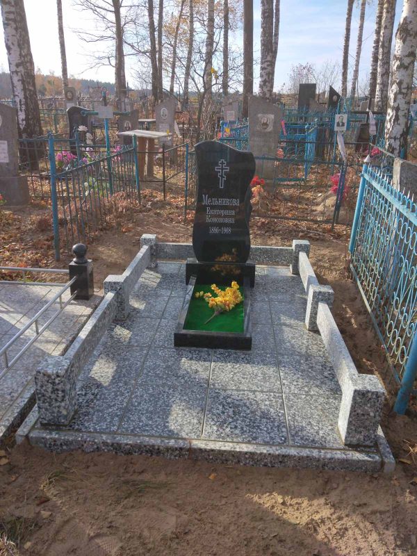 Гранитный памятник 21
